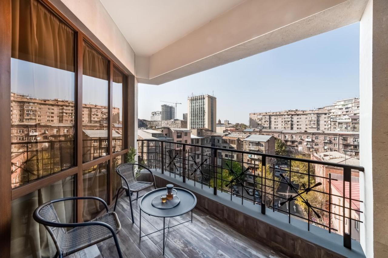 Hotelise I Tonic Apartment Erevan Esterno foto