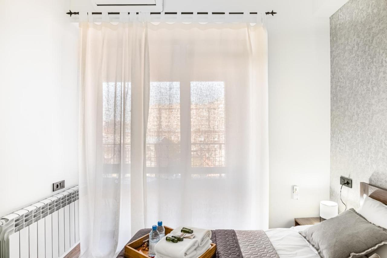 Hotelise I Tonic Apartment Erevan Esterno foto