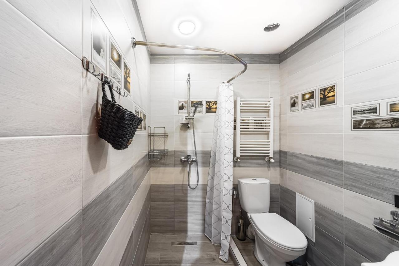 Hotelise I Tonic Apartment Erevan Esterno foto