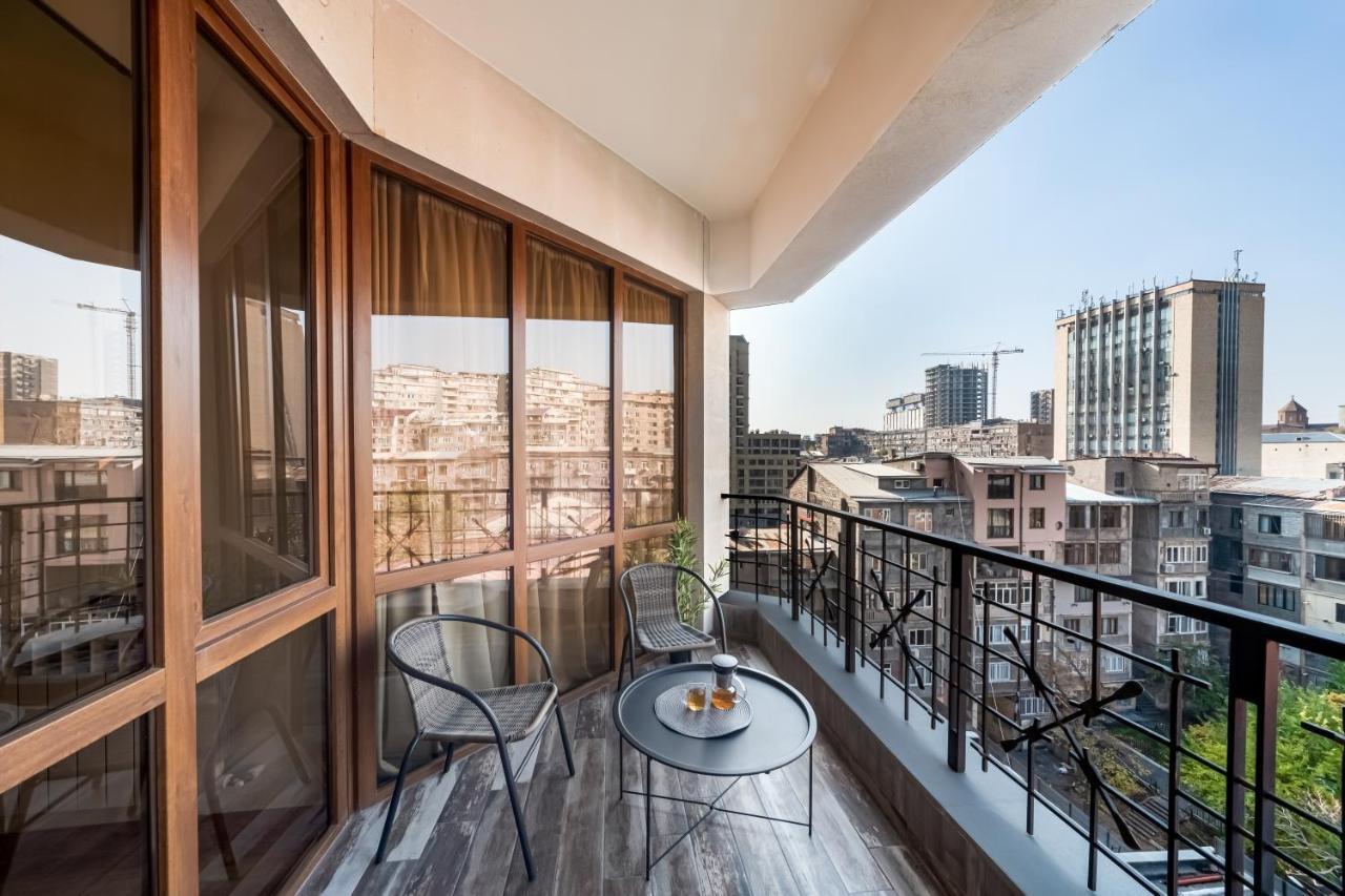 Hotelise I Tonic Apartment Erevan Esterno foto