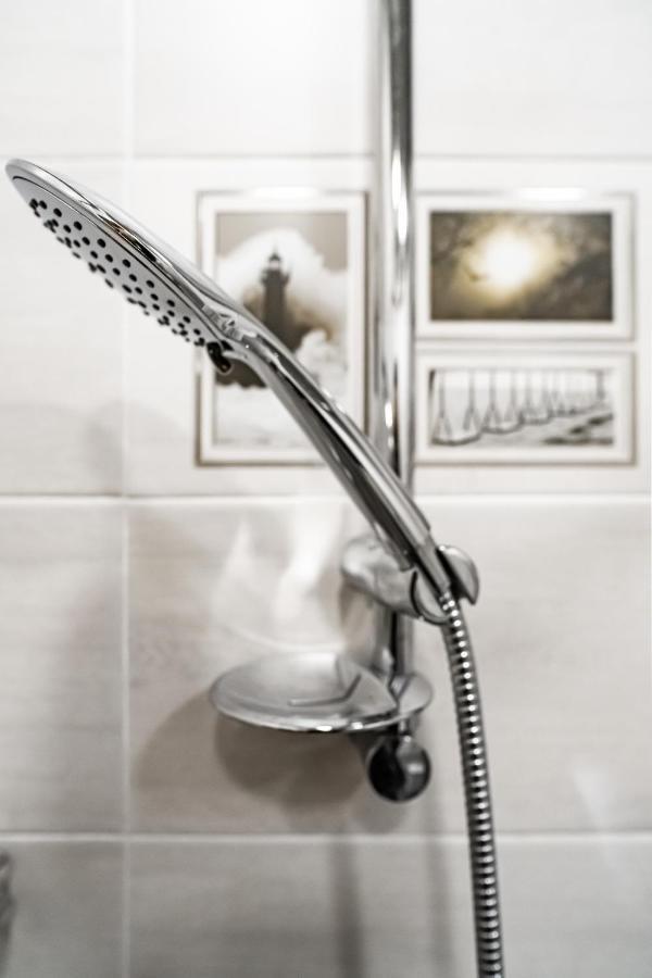 Hotelise I Tonic Apartment Erevan Esterno foto